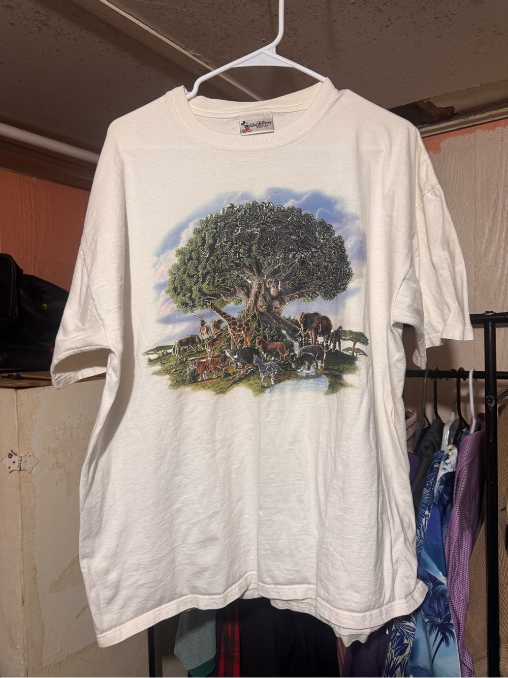 Vintage 90s Walt Disney World Animal Kingdom Tree of Life T Shirt USA Large